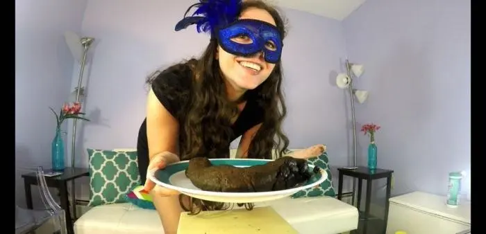 Eating A LONG SHIT LOG With You 4K UltraHD (LoveRachelle2 /  2018) 1.40 GB ScatVip.com