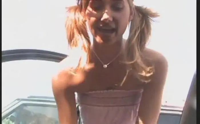 College Girls Pooping RoadTrip SD (Kylee, Kayla, Kamryn, Rachel /  2018) 700 MB ScatVip.com