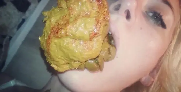 Mass Shit in blood swallow FullHD 1080p (Elecebra Club /  2018) 585 MB ScatVip.com