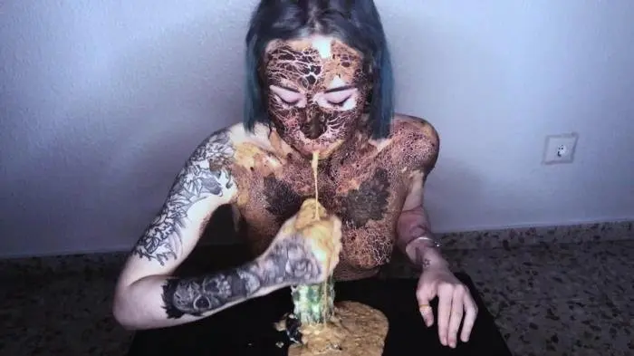 Sweet vomit, fisting my mouth FullHD 1080p (DirtyBetty /  2018) 518 MB