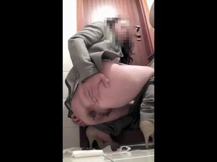 Solo Crap 39 HD 720p (Kim Koettbullar /  2018) 169 MB ScatVip.com