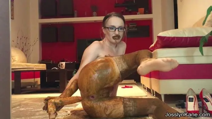 BIG Diarrhea incident-smearing, sucking and anal FullHD 1080p (JosslynKane /  2018) 1.69 GB