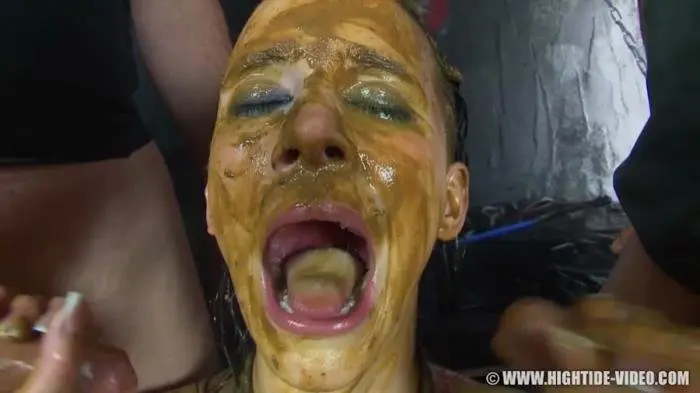 Betty's Perfect Summer Break HD 720p (Betty, Kelly, 2 males /  2018) 1.15 GB ScatVip.com