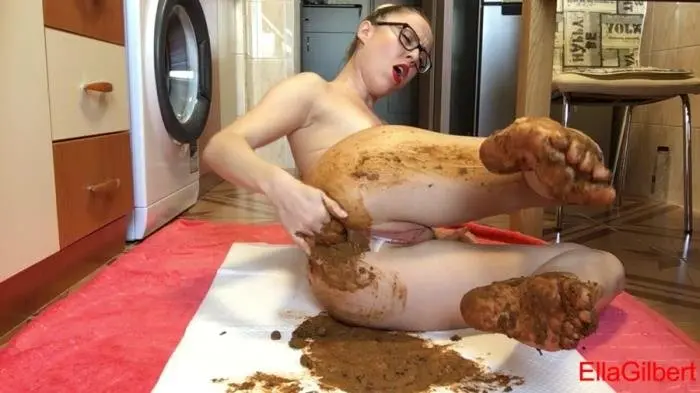 Feet Fetish Skype Show HD 720p (EllaGilbert /  2018) 635 MB ScatVip.com