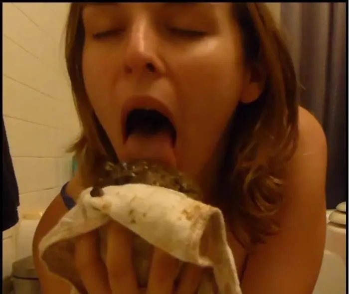 Eat my Shity Dirty Panties FullHD 1080p (SecretLover3 /  2018) 66.6 MB ScatVip.com