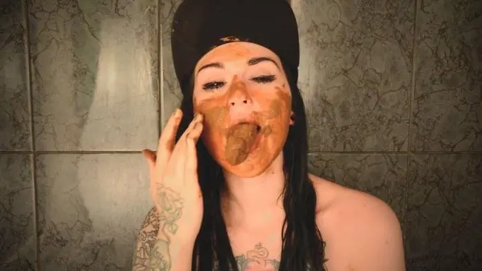 French Kiss With Shit FullHD 1080p (SweetBettyParlour /  2018) 501 MB ScatVip.com