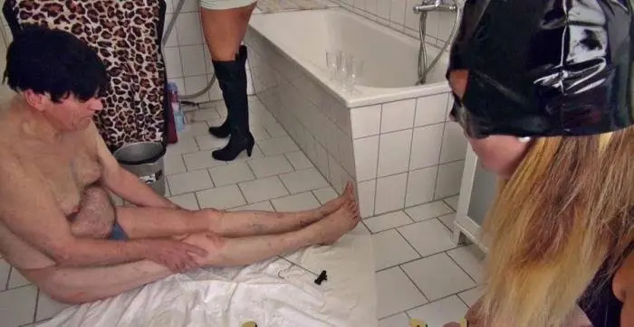 Scat Cats - The Worthless Toilet Pig P3 SD (Scat Cats, Domi, Kimi, Lucy, Hanna /  2018) 261 MB ScatVip.com