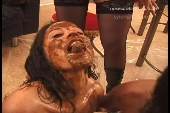 European Extreme Scat SD (LindzyPoopgirl /  2018) 385 MB ScatVip.com