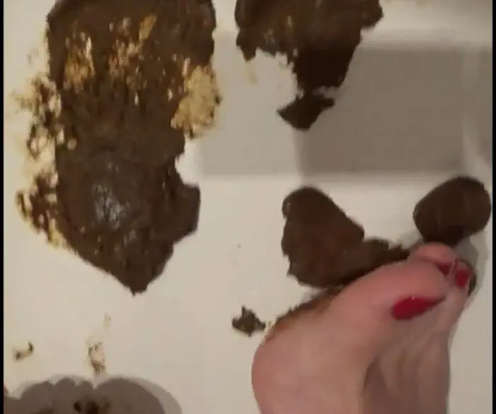 Lick me my shit from the feet FullHD 1080p (CosmicScat /  2018) 182 MB ScatVip.com