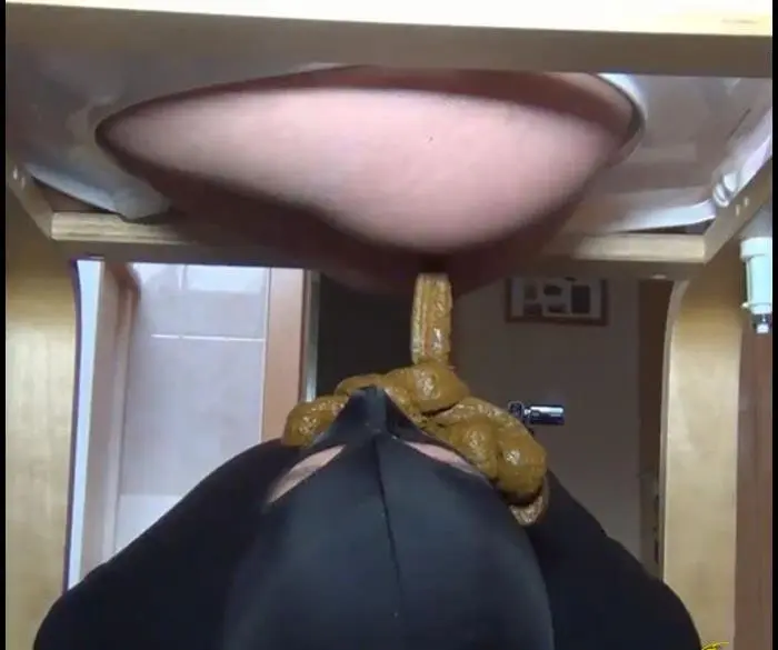 My biggest mouth scared until now FullHD 1080p (Brown Karina /  2018) 140 MB ScatVip.com