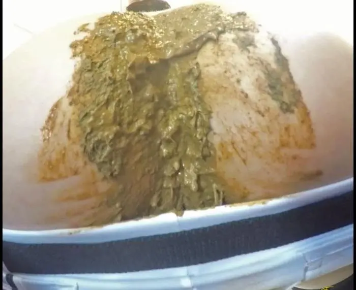 Trick Or Treat Panty Poop FullHD 1080p (Poo Alexa /  2018) 746 MB