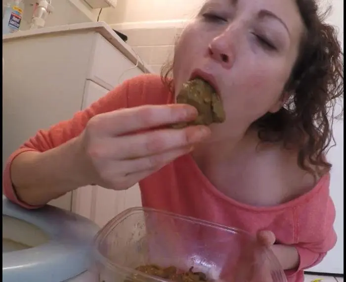 Weird Shit in my Mouth FullHD 1080p (Silvia /  2018) 891 MB ScatVip.com