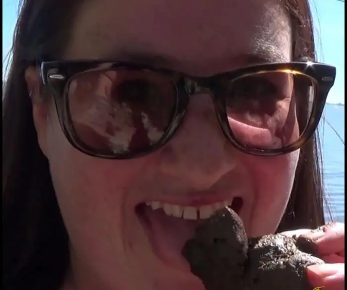 Public Pooping With Friends! FullHD 1080p (SamanthaStarfish /  2018) 588 MB