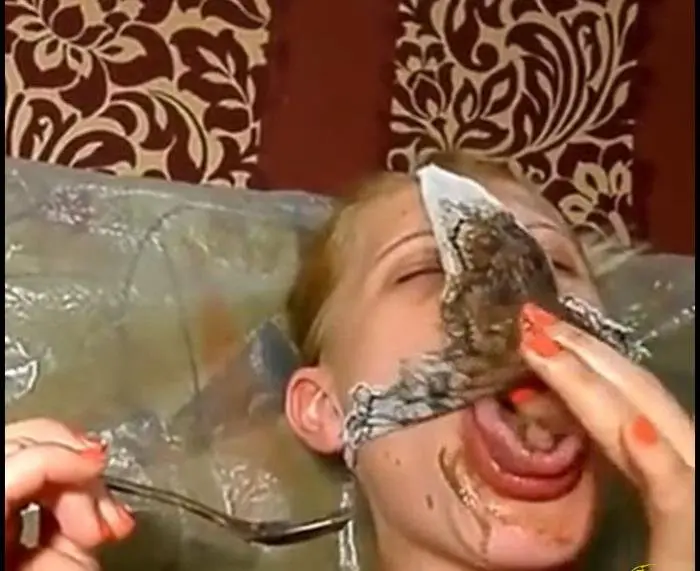 My GF Poop in Panty and Eat Shit FullHD 1080p (Dirty Barbara /  2018) 338 MB ScatVip.com