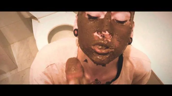 ULTRA Amateur Homemade SCAT blowjob FullHD 1080p (DirtyBetty /  2018) 314 MB ScatVip.com