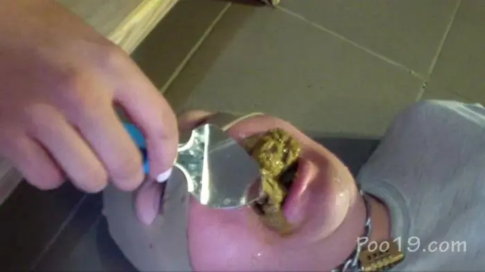 Amina and Yana relax in sauna. New slave with MilanaSmelly HD 720p (Amina, Yana, MilanaSmelly /  2018) 477 MB ScatVip.com