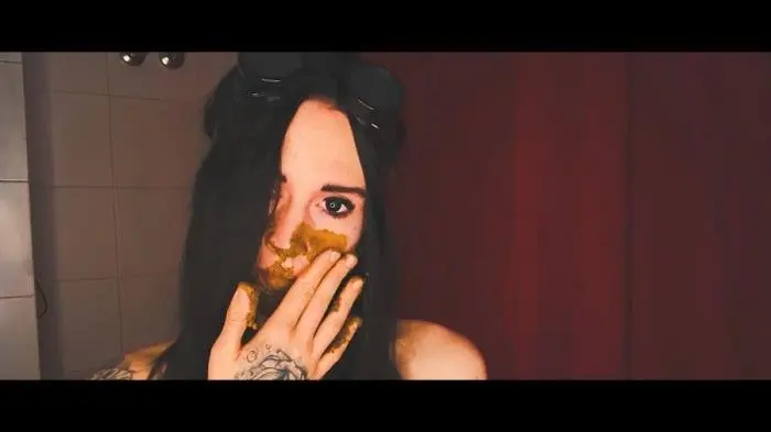 WTF! Shit Grabber Attack FullHD 1080p (DirtyBetty /  2018) 304 MB