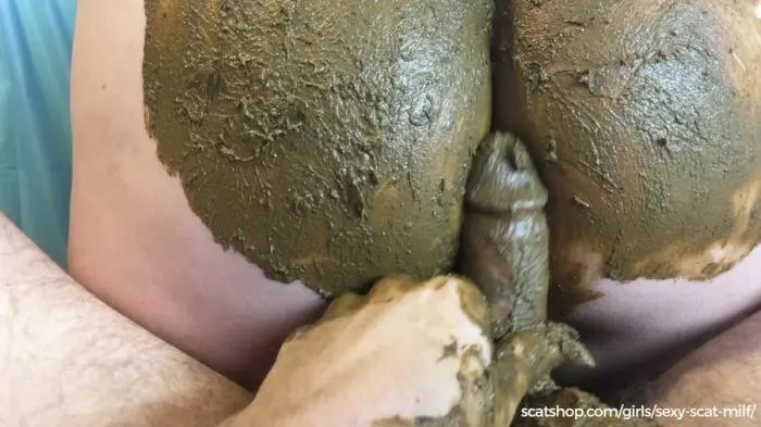 Creamy Steamy Pee & Dump For You FullHD 1080p (Sexy-Scat-Milf /  2019) 1.39 GB ScatVip.com