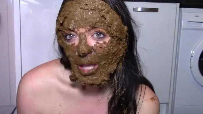 Extreme Face Smear And Cum FullHD 1080p (evamarie88 /  2019) 1.66 GB ScatVip.com