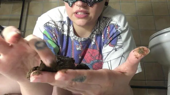 Attempting to Eat My Poo HD 720p (ChubbiBunni /  2019) 698 MB ScatVip.com