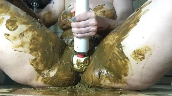 Poop Play Masturbation HD 720p (ChubbiBunni /  2019) 529 MB ScatVip.com