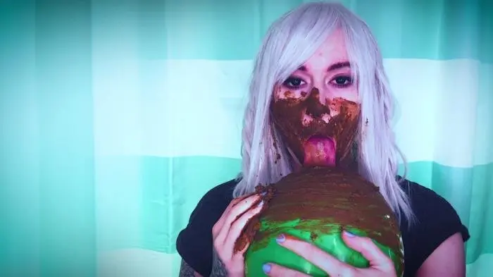 Im lovin it FullHD 1080p (DirtyBetty /  2019) 1.53 GB ScatVip.com