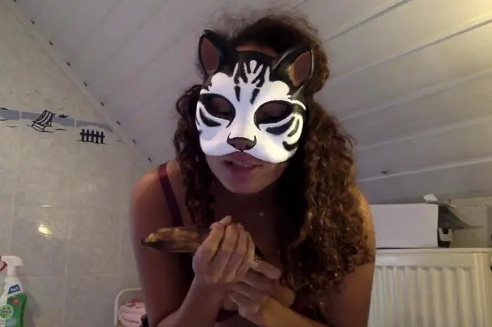 Banana Request video HD 720p (kinkycat /  2019) 325 MB ScatVip.com