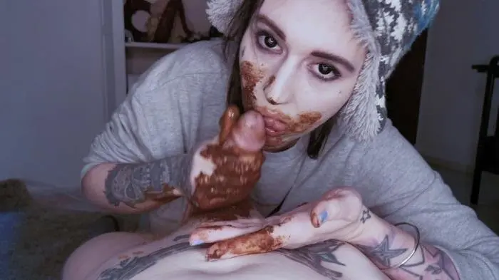 Amateur crazy family scat sex and blowjob FullHD 1080p (DirtyBetty /  2019) 1.53 GB