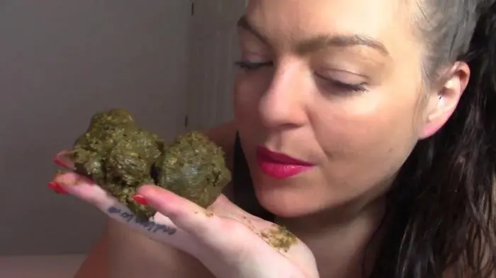 Clit Rub Thong Shit FullHD 1080p (evamarie88 /  2020) 552 MB ScatVip.com