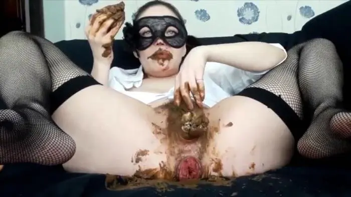 Scat Swallow Dental Floss By Top Scat Babe Lina FullHD 1080p (ScatLina /  2020) 1.79 GB