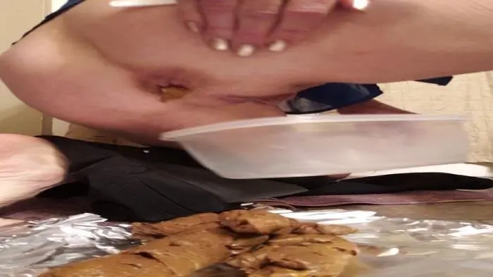 Poop 02 FullHD 1080p (Shit /  2020) 377 MB ScatVip.com