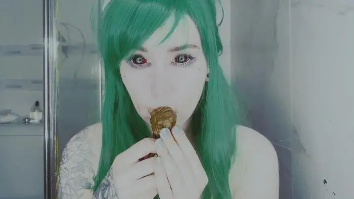 I need suck shit! Right now! FullHD 1080p (DirtyBetty /  2020) 946 MB ScatVip.com