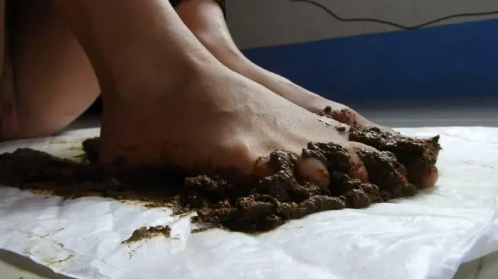 Scat Feet And Dirty Anal Fun FullHD 1080p (MissAnja /  2020) 1.50 GB ScatVip.com