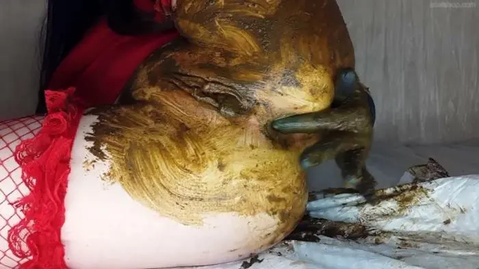 Filled Pussy Both Holes Shit FullHD 1080p (Anna Coprofield /  2020) 1.96 GB ScatVip.com