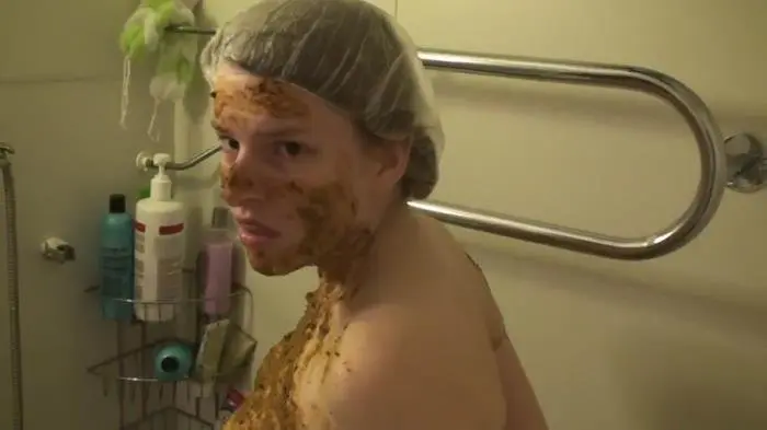 To Give An Hole a Of Enema FullHD 1080p (Julia Dream /  2021) 303 MB ScatVip.com