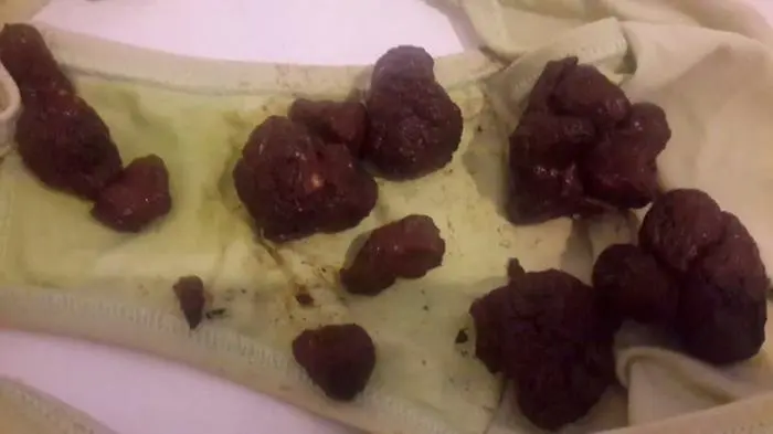 12 Turds 4 Slave FullHD 1080p (Thefartbabes /  2021) 883 MB ScatVip.com