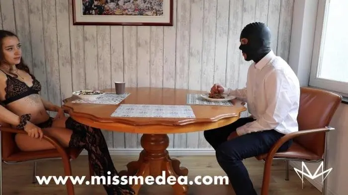 Noble Scat Breakfast with the Mistress FullHD 1080p (MissMortelle /  2021) 1.05 GB