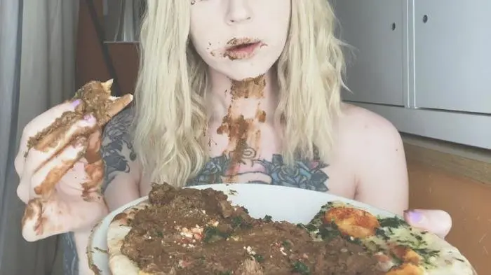 Treat straight from my ass UltraHD 4K (DirtyBetty /  2022) 532 MB ScatVip.com