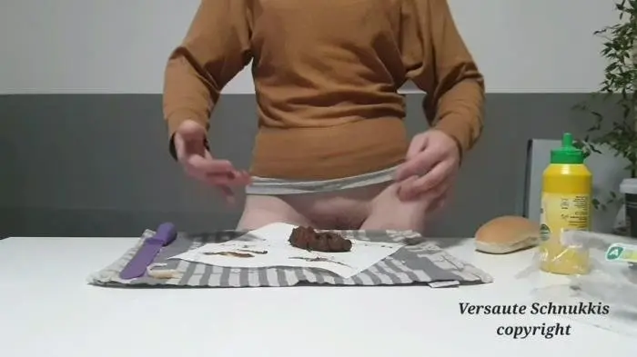 Scat house kitchen 1 (hot dog) FullHD 1080p (Versauteschnukkis /  2022) 400 MB ScatVip.com