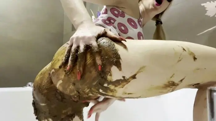 Smeared And Ruined FullHD 1080p (Thefartbabes /  2022) 1.14 GB