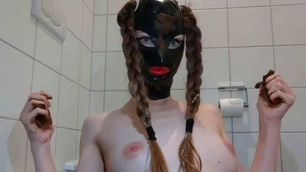 Shitting Rubber Mask FullHD 1080p (Kink Goddess /  2024) 411 MB