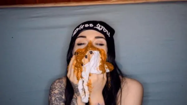 XXL Shit Into Panty - I Eat My Shit From My Panty By Pervert FullHD 1080p (Betty /  2025) 1.01 GB