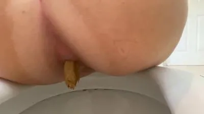 Shitting Girl 75 HD 720p (Filthy Skye /  2025) 15.5 MB