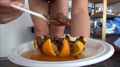 Kaviar On Orange SD (Mistress Roberta /  2025) 546 MB ScatVip.com