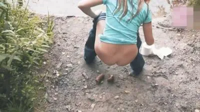 The Pond HD 720p (Mia Skye aka MiaRoxxx /  2025) 21.0 MB ScatVip.com