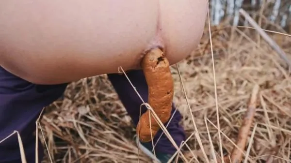 Long Outdoor Snake HD 720p (Mia Skye aka MiaRoxxx /  2025) 25.2 MB