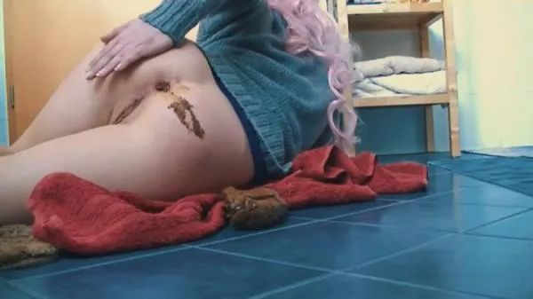 Glass Dildo And Big Shit HD 720p (Mia Skye aka MiaRoxxx /  2025) 33.5 MB