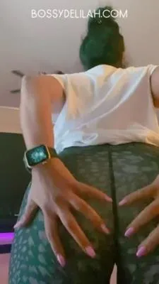 Steven Paypig Fart Sniffer Reward SD (Bossy Delilah /  2025) 13.6 MB