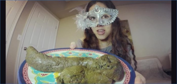 LoveRachelle2's UltraHD 4K Dirty Talk and Toilet Slave Humiliation – Get Ready to Worship Her Piss and Shit