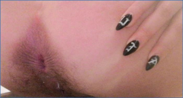 Download Badkitty España Scat and Pee Fetish in FullHD 1080p ScatVip.com